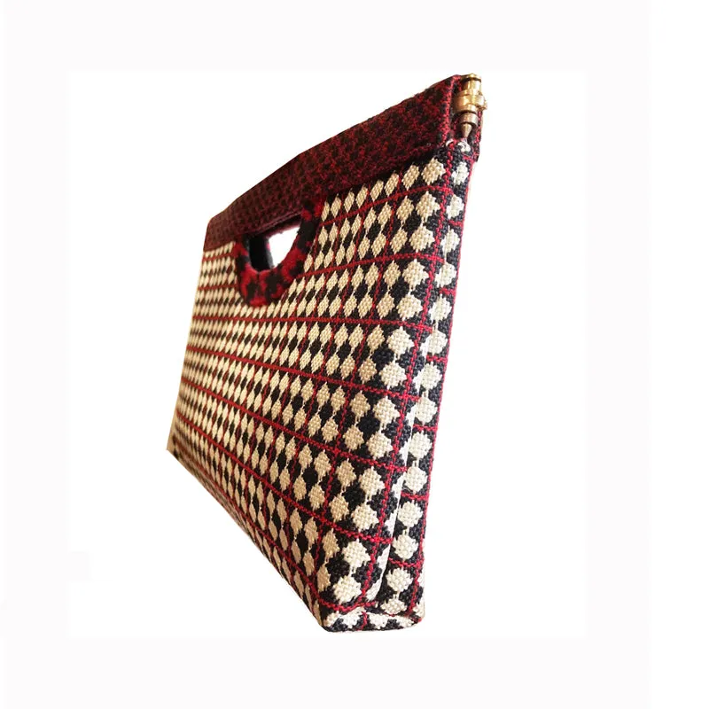 Cut-Out Clutch - Black, White & Red 1977