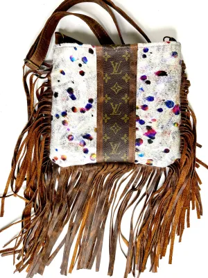 Medium Crossbody - white Acid Raimbow- brown strip